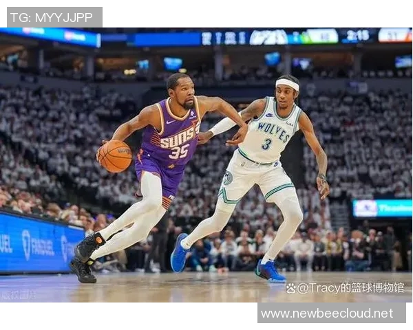 芬奇：华子吸引包夹既能为队友创造机会自己也能得到好的出手机会