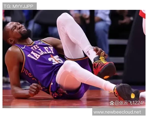 太阳主帅:我告诉阿伦别再往底角跑了 去拿球干该干的事 太阳主帅:我告诉阿伦别再往底角跑了 去拿球干该干的事